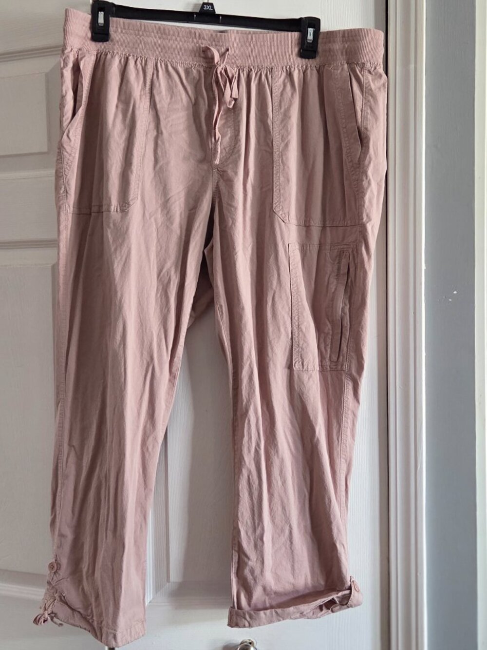 Tan cropped elastic waist pants.  Size 2X